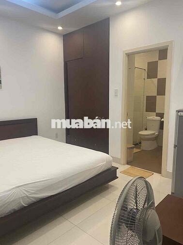 Nhà cho thuê/Văn Phòng ngay trung tâm Q1 hẻm to nhiều tiện ích