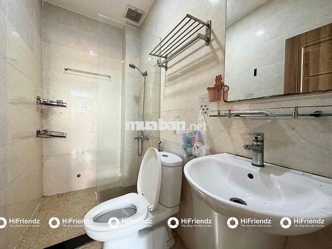 2PN 2WC NGAY PHỐ ĐI BỘ BÙI VIỆN GẦN NGÃ 6 PHÙ ĐỔNG CV 23/9