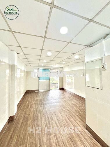 PHÒNG TRỌ SIÊU RỘNG DIỆN TÍCH TO CÓ CỬA SỔ TRỜI Ở SAU TRƯỜNG VĂN LANG