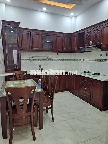 Cho thuê nhà mới sạch sẽ nội thất đầy đủ