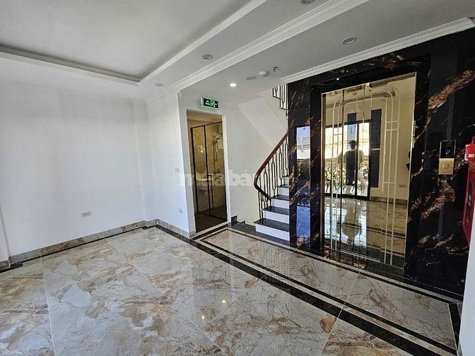 Chính chủ cần bán gấp nhà 7 tầng thang máy vỉa hè 30,9 tỷ kinh doanh 