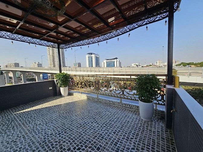 Chính chủ cần bán gấp nhà 7 tầng thang máy vỉa hè 30,9 tỷ kinh doanh 