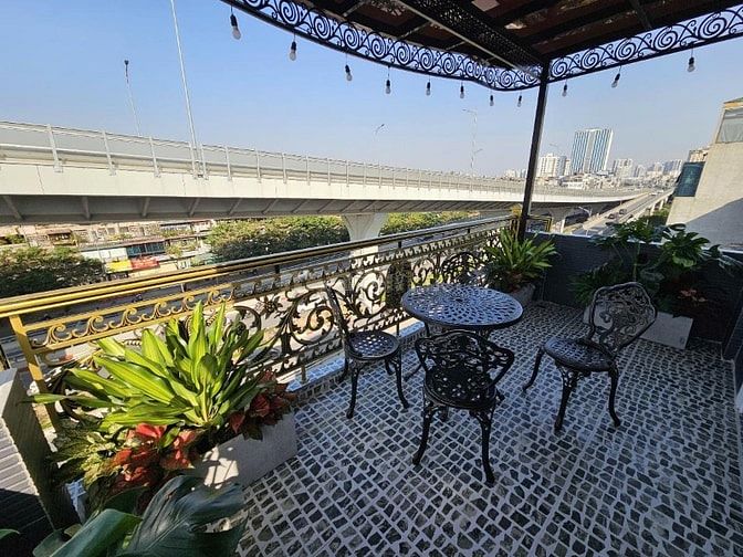 Chính chủ cần bán gấp nhà 7 tầng thang máy vỉa hè 30,9 tỷ kinh doanh 