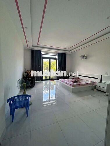 Nhà 3 Tầng Hòa phú 10 Đi Mỹ Cần Bán Gấp