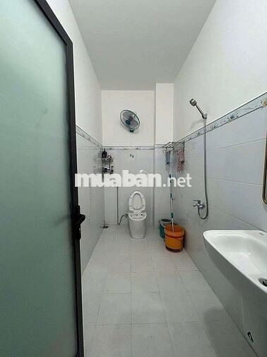 Nhà 3 Tầng Hòa phú 10 Đi Mỹ Cần Bán Gấp