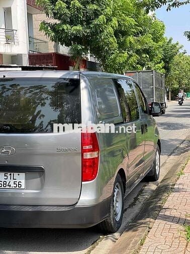 Hyundai Starex 2011 2.5D MT - 130000 km