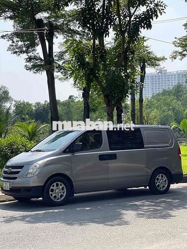 Hyundai Starex 2011 2.5D MT - 130000 km