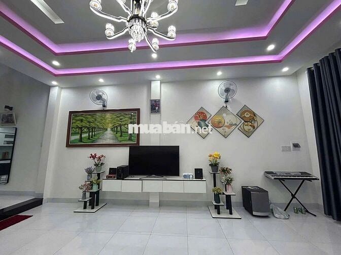 Nhà 3 Tầng Hòa phú 10 Đi Mỹ Cần Bán Gấp