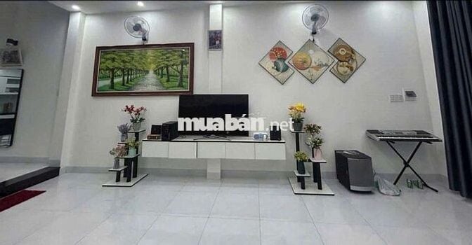 Nhà 3 Tầng Hòa phú 10 Đi Mỹ Cần Bán Gấp