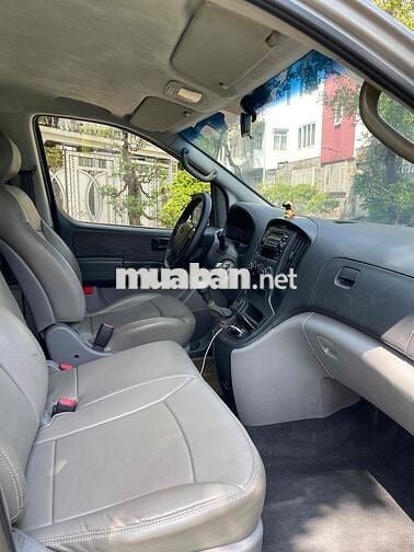 Hyundai Starex 2011 2.5D MT - 130000 km