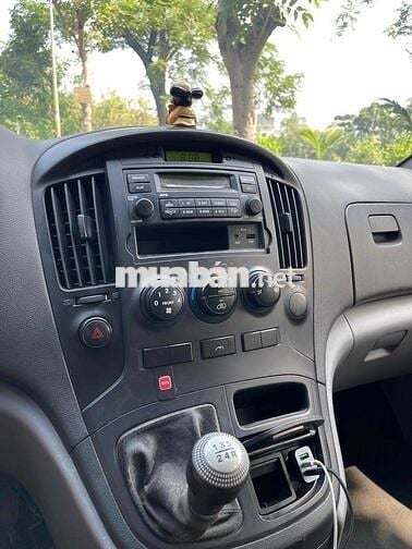 Hyundai Starex 2011 2.5D MT - 130000 km