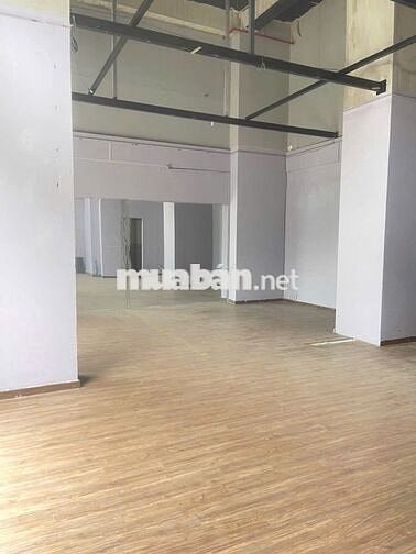 Cần bán căn Shophouse bàn giao thô  Imperial Place