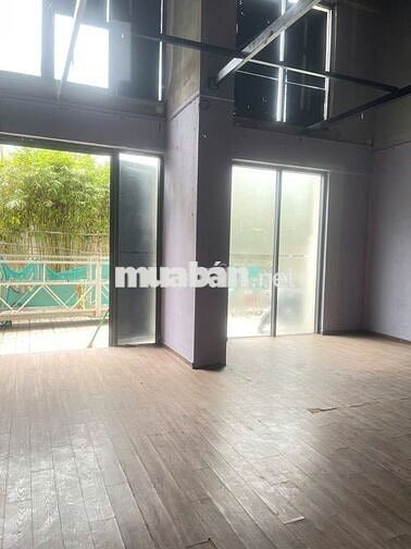 Cần bán căn Shophouse bàn giao thô  Imperial Place