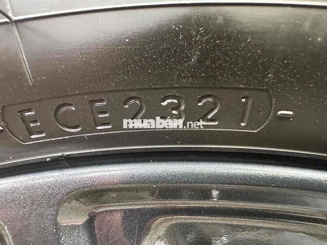 TOYOTA HILUX E 2021 AT NHẬP KHẨU