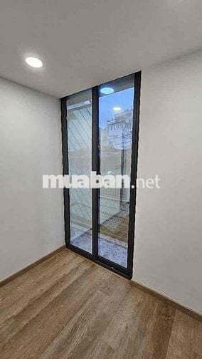 Mặt bằng nhỏ tiền hiếm có khu này