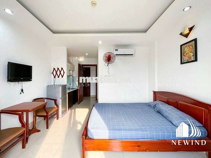 Cho thuê căn hộ ban công , full nội thất