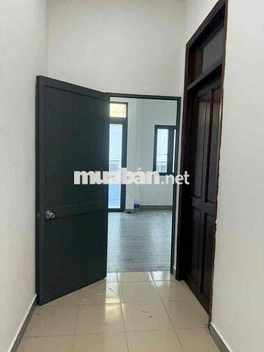 Nhà hẻm 3m Trần Văn Quang, 5x20, 1 lầu 3pn, sân rộng 5m, giá 13tr