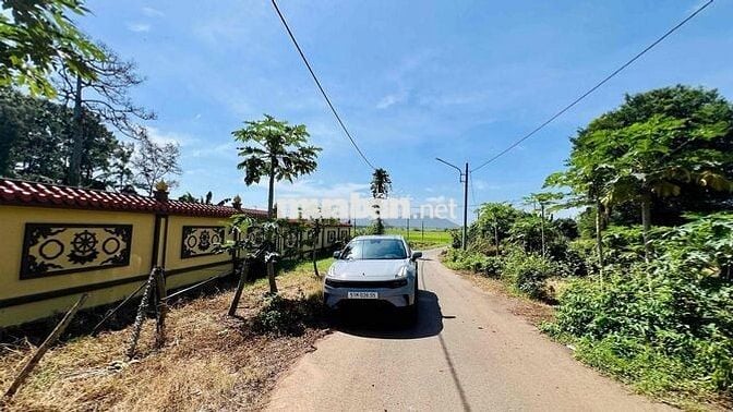 MẶT TIỀN NGUYỄN THỊ ĐỊNH – TRUNG TÂM THỊ TRẤN ĐẤT ĐỎ