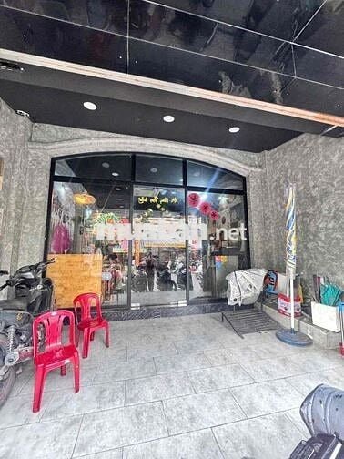 Mặt tiền đường Nguyễn Minh Hoàng, Phường 12 Tân Bình