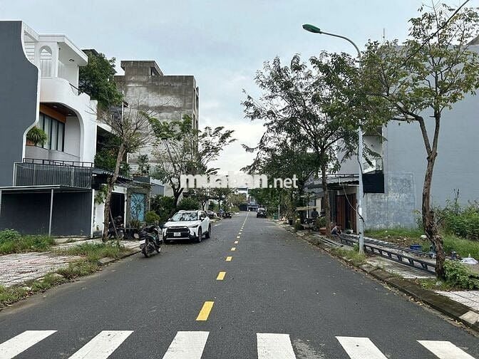 Bán lô đát Sát Góc đường Bờ Quan 8, Nam Hòa Xuân, Đà Nẵng