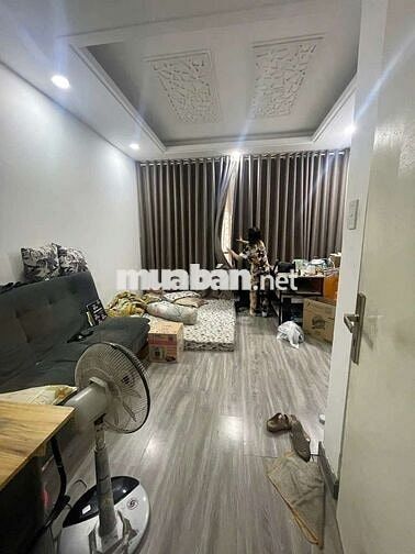 Nhà 4 PN khu Phan Xích Long giá chỉ 20tr