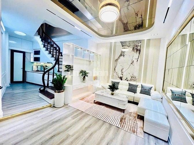 ĐÊ LA THÀNH NHÀ ĐẸP–DÂN XÂY–FULL NỘI THẤT–15M RA PHỐ- 31M2- NHỈNH 7 TỶ