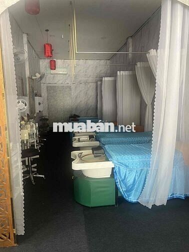 e cần sang lại tiệm spa ở hóc môn