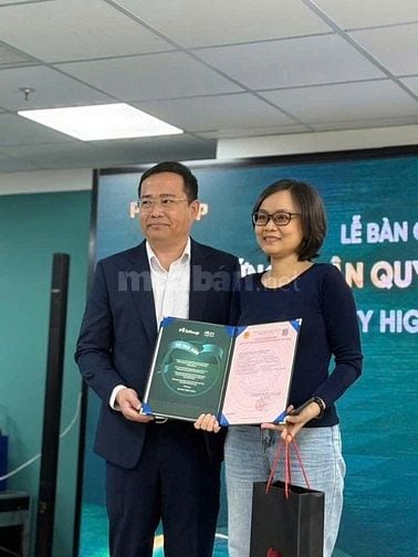 Bán  căn Shophoue khối đế 2 tầng quận 12 HCM , sổ hồng sở hữ lâu dài