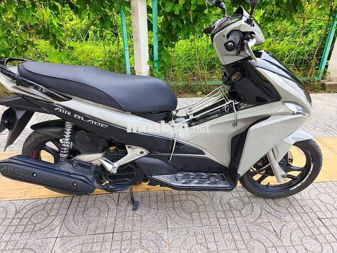 Honda Air Blade 110 Fi 2011 Xám đen