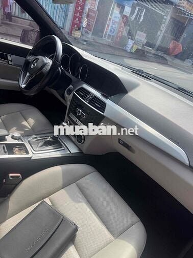 Mercedes Benz C Class 2012 C200 - 102968 km