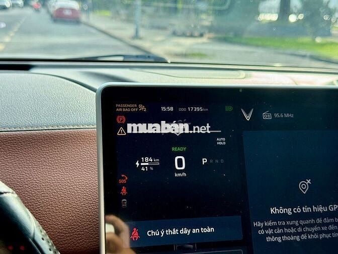 Vinfast VF8 2024 Lux Plus Trắng - 17.000km