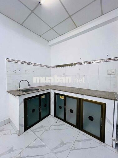 Nhà Sạch Sẻ DT 90 1Trệt 1Lửng 2Pn 2Wc Hẻm Ôtô Ngã Tư Ga Giáp Gò Vấp