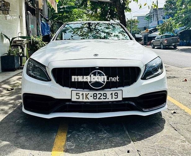 Mercedes Benz  C300 AMG - 55000 km