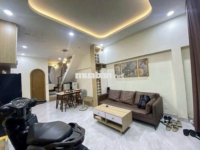 NHÀ ĐẸP 2 TẦNG, DT 36M2, HẺM XE HƠI THÔNG, FULL NỘI THẤT, 4,4 TỶ TL