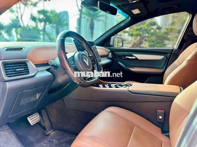 Vinfast VF8 2024 Lux Plus Trắng - 17.000km