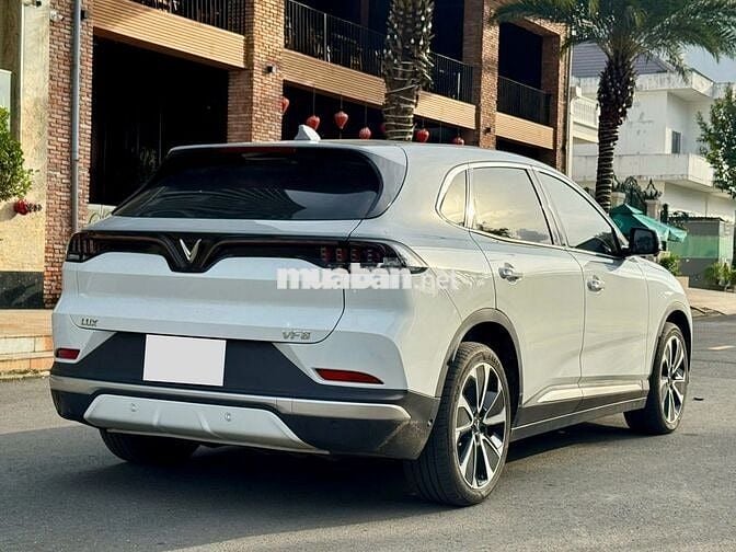 Vinfast VF8 2024 Lux Plus Trắng - 17.000km