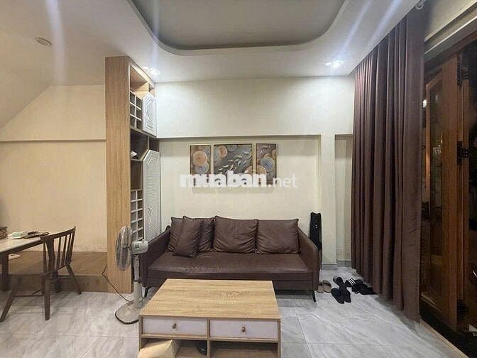 NHÀ ĐẸP 2 TẦNG, DT 36M2, HẺM XE HƠI THÔNG, FULL NỘI THẤT, 4,4 TỶ TL