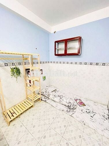 Phòng trọ giá hạt dẻ ngay Phan Văn trị ưu tiên nam