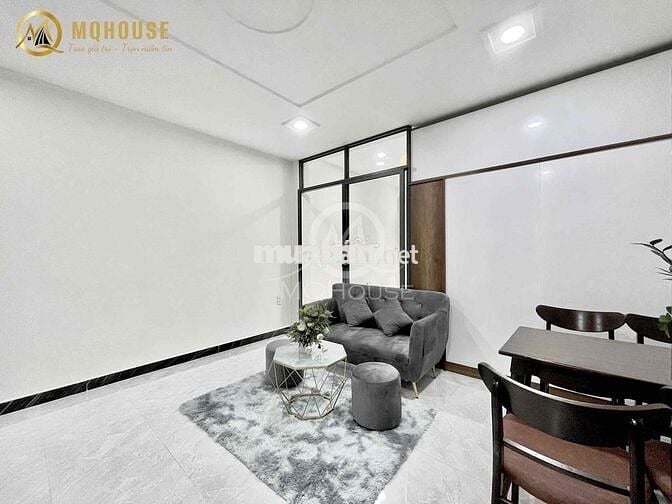 CHDV full nội thât 1pn ban công,cửa sổ máy giặt sát chợ Hoàng Hoa Thám