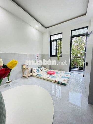 CHDV ban công sẵn nội thất ngay chợ Phạm Văn Bạch