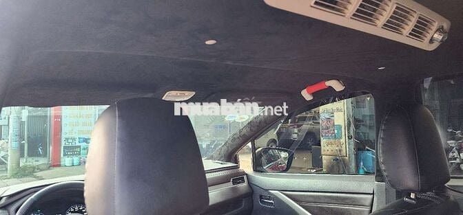 Mitsubishi Xpander Premium 2023 Đỏ..số tự động 1.5