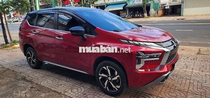 Mitsubishi Xpander Premium 2023 Đỏ..số tự động 1.5