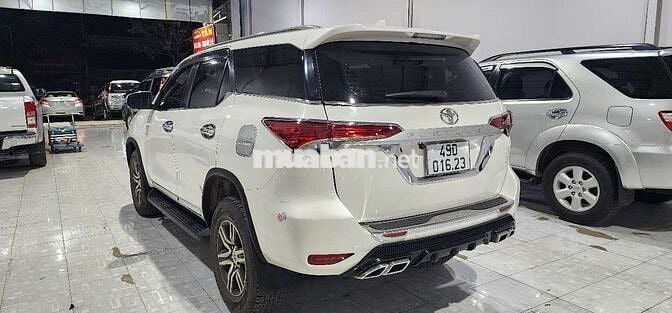 Toyota Fortuner 2016 2.4G Trắng