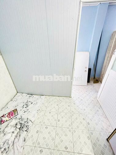 Phòng trọ giá hạt dẻ ngay Phan Văn trị ưu tiên nam