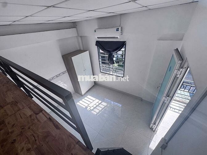 Phòng có gác rộng rãi giá rẻ cửa sổ trời full nội thất đ Lê Đức Thọ