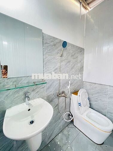 Phòng trọ giá hạt dẻ ngay Phan Văn trị ưu tiên nam