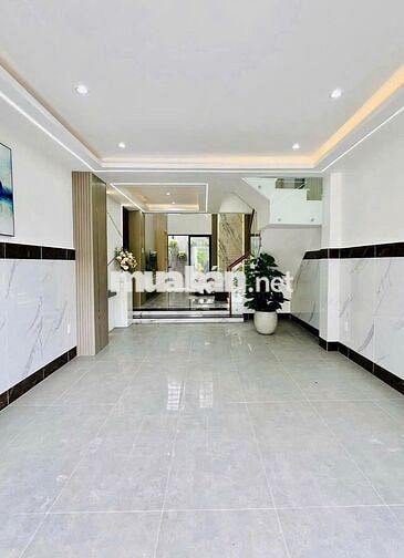 CỰC HOT KHÓ TÌM - 247E Huỳnh Văn Bánh, P11, TB- DT 5x20, 3 lầu