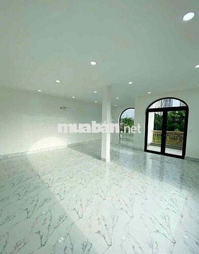 Nhà mặt tiền Trường Sa ngang 7m siêu rộng, view sông thoáng mát