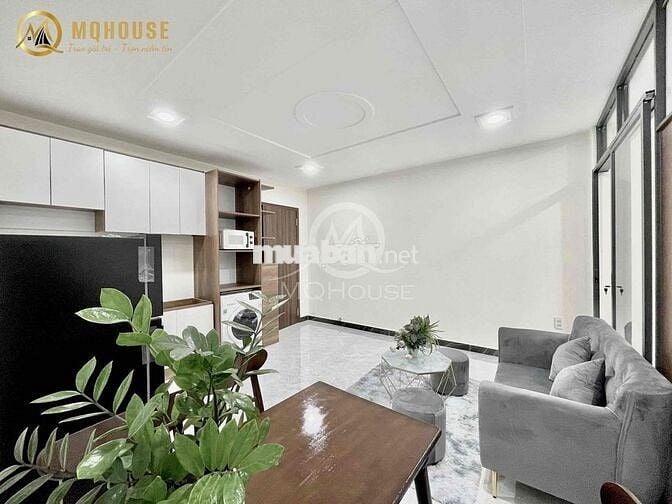 CHDV full nội thât 1pn ban công,cửa sổ máy giặt sát chợ Hoàng Hoa Thám