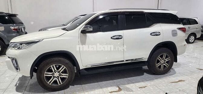 Toyota Fortuner 2016 2.4G Trắng
